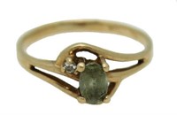 10kt Gold Vintage Peridot & Diamond Childs Ring