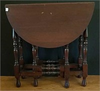 Vintage Oval Gateleg Table.
