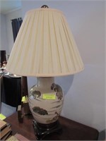 Ginkgo Leaf Design Asian Table Lamp on Wood Base