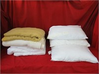 Mattress Pads, Blankets, Pillows - 8pc lot
