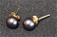 14k Gold Earrings With Black Pearls
