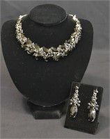 Fashion Collar Necklace With Matching Earrings