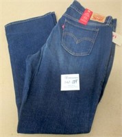 Levi's Women's 33x32 415 Classic Bootcut Jeans