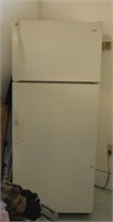 refrigerator/freezer COLD