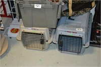 pet carriers (2)