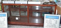 Four side and top glass showcase