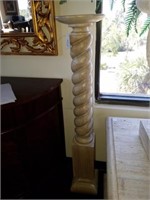 Pedestal Twist Wood