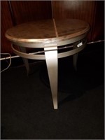 Round Lamp Table 550S/736-1