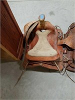 Stock saddle