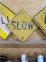 Vintage slow sign