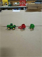 Miscellaneous small scale farm toys