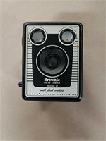 Brownie 6-20 model D Camera