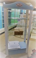 Store Display Shelving Unit with Glass Shelves