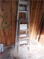 Lot # 334 - (2) Ladders: wooden and aluminum