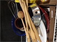 kitchen items including wood utensil set