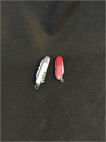 Great Pocket Knives, lot of 2