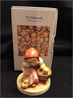 M.J. Hummel "Chick Girl" #57/2/0 with box