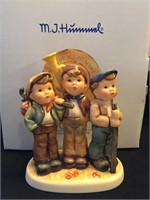 M.J. Hummel "Traveling Trio" #787 with box