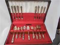 40pc WM Rogers flatware set