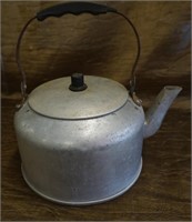 Aluminum Tea kettle w/wire & wood handle