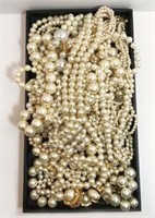 Large lot of Pearls - Huge
