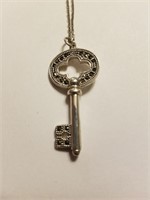STERLING SILVER KEY NECKLACE W CHAIN
