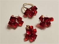 RED STONE EARRING PENDANT AND RING SET COSTUME
