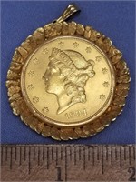 US $20 gold piece, 1904 Set in a 14kt gold frame g