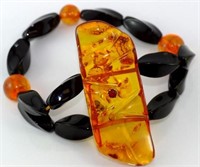 Baltic amber and onyx stretch bracelet