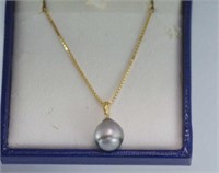 9ct gold chain & pearl with 18K gold bale