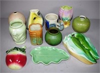 \Eleven assorted Australian pottery pieces