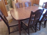 Dining table w/6 chairs