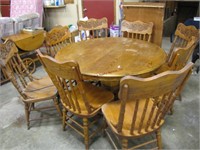 Dining set 48" round oak table w/ 24" leaf &