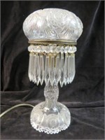 CUT GLASS PARLOR LAMP WITH PRISMS 13"T