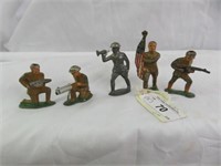5 PC WWII METAL SOLDIERS 4"T