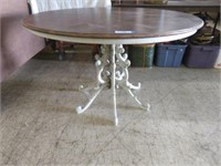 ORNATE CAST IRON PEDESTAL DINING TABLE 28.5"T X