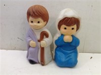 (2) Vtg Christmas Praying Children  Plastic
