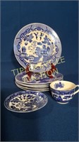 Blue willow dishes-6 plates/1 cup&saucer a couple
