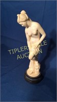 Nude statue made in Italy 15"