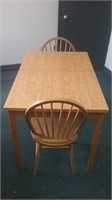Birds Eye Maple Motif Table With Two Chairs