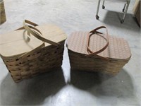 2 old picnic baskets