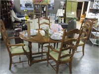 Drop leaf oak table oblong with 4 chairs