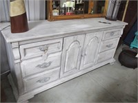 Grey dresser