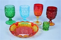 Six Pieces Of L. E. Smith Glassware