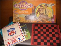 Vtg Checker Board & Sting Game