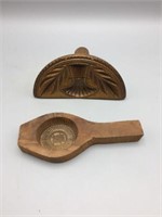 Lot of two wooden butter molds