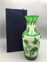Modern Peking glass vase;