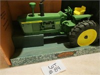 JOHN DEERE 4010 DIESEL TRACTOR NIB