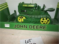 JOHN DEERE LINDEMAN CRAWLER WITH BLADE NIB