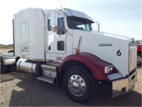 2004 White Kenworth  T800 Truck